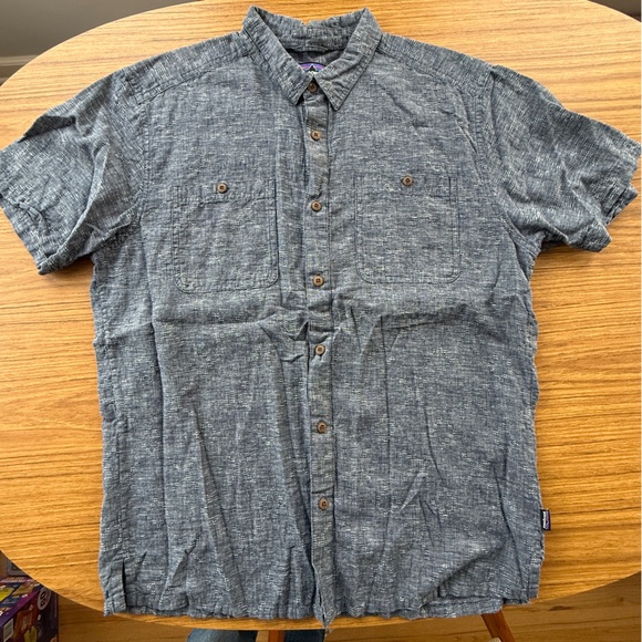 Patagonia Short Sleeve Button Down Shirt Men’s Size Large - Picture 2 of 8
